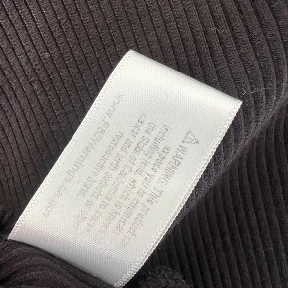 Vici Ribbed Long-Sleeve V-neck Bodysuit in Black Size Medium - Picture 7 of 8